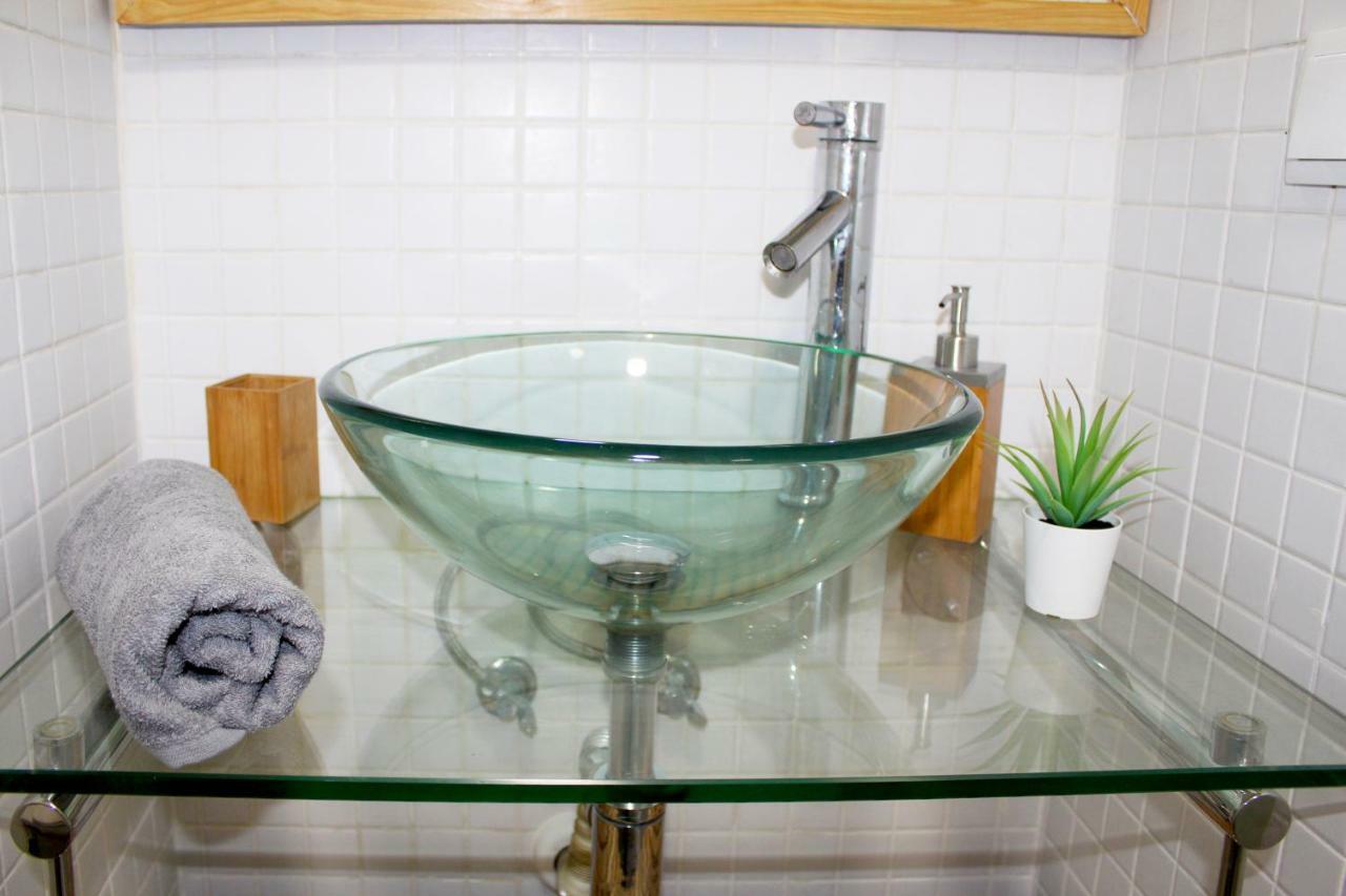 * 5 Star Apartment In Historic District * Walk 2 Alfama! Lisboa Eksteriør billede